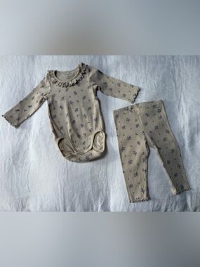 Polarn O Pyret Baby Ribbed Floral Leggings and Bodysuit set / outfit
